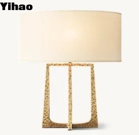 comprare Lampade da tavolo a LED in legno a base di ferro martellato in stile fattoria con ombra bianca di lino ovale fabbricazione online