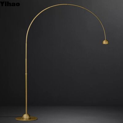 comprare Lampada da terra a corpo di rame di design nordico con illuminazione a LED e stile agriturismo per casa e hotel fabbricazione online