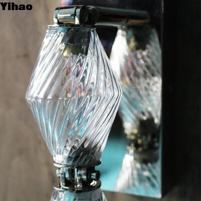 comprare Yihao Modern Handmade Brass Crystal LED Wall Lamp with Warm White 3500K Light per una facile installazione in hotel e soggiorni fabbricazione online