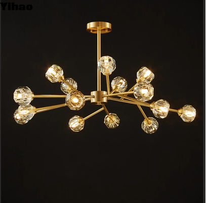 Candelabro di cristallo in ottone con opzioni di colore e finitura in ottone