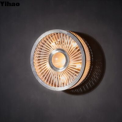 Moderno Sconce per pareti con luce bianca calda 2700K e corpo in ferro per luci personalizzabili vicino al letto degli hotel